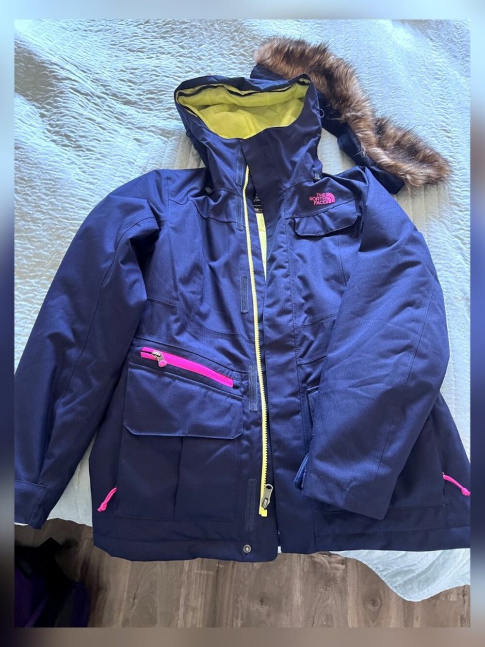 The North Face Navy Insulated Hooded Ski Jacket S